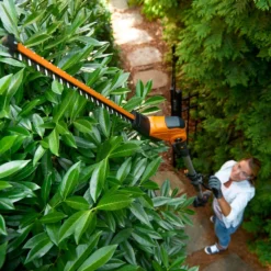 Worx WG252.9 20 V 2-in-1 Powershare Cordless Hedge Trimmer With Pole, Tool Only -Coleman Sales Store worx 20v hedge trimmer with pole tool only 7854ba5c b961 4b06 a585 d0d7fd835f62