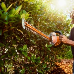 Worx WG284.9 40 V Cordless Hedge Trimmer With Rotating Handle, Tool Only, 24-in -Coleman Sales Store worx 40v hedge trimmer 24 tool only 2dc81a30 80fc 4ad4 9bdf eaa14a1c0400